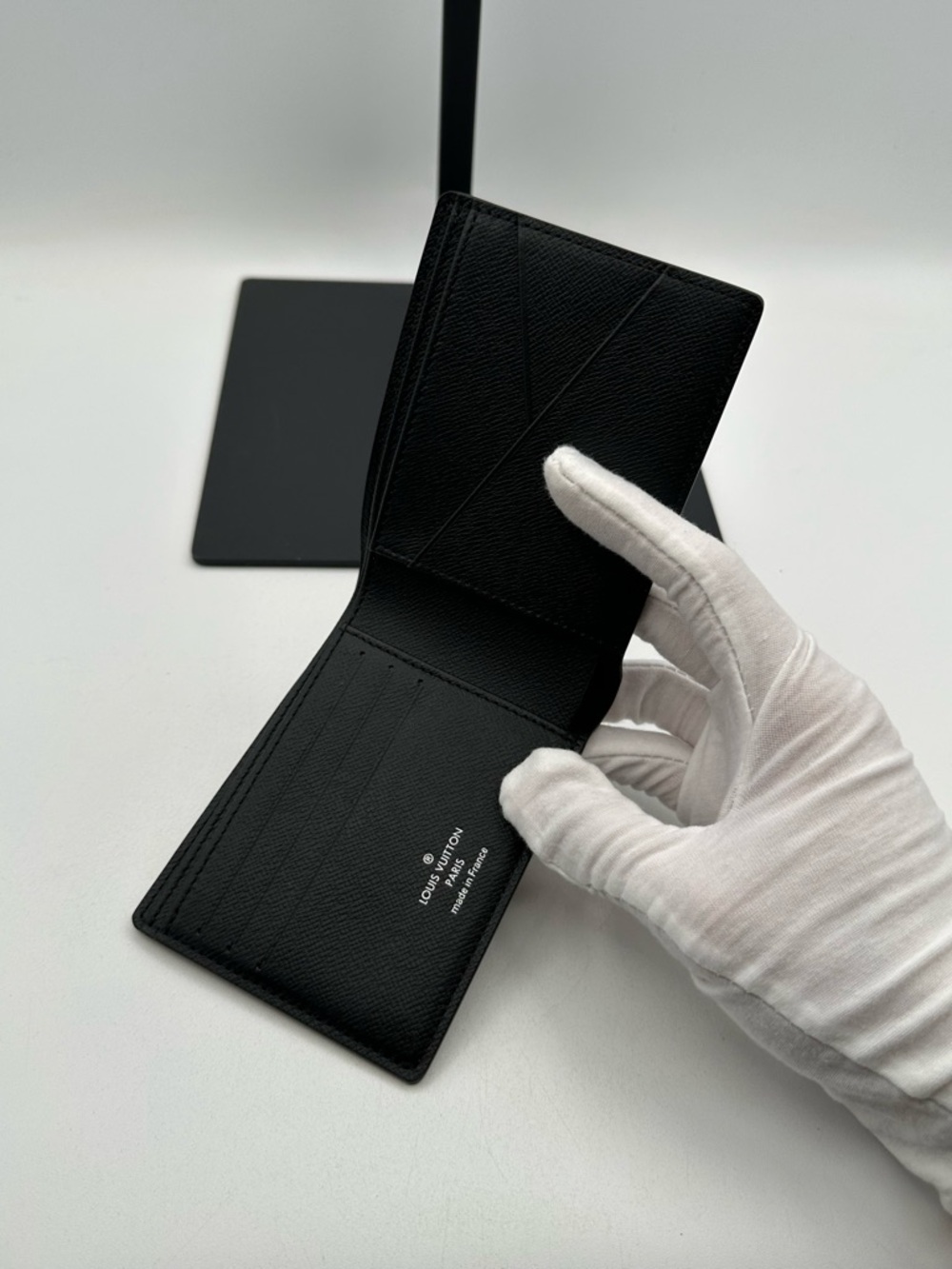 Louis Vuitton Damier Bi Fold Wallet - Picture 10 of 14